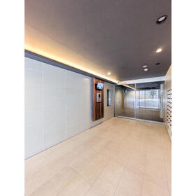 4/5 エントランス