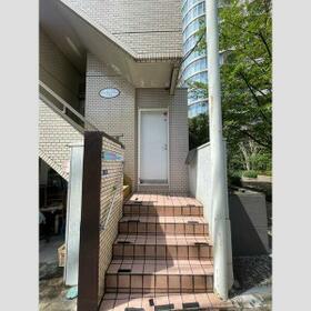 14/14 エントランス