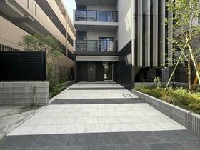 8/8 エントランス