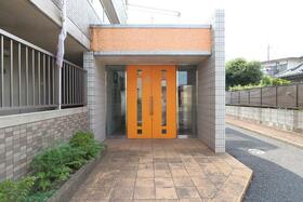 15/16 エントランス