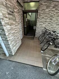 3/3 エントランス