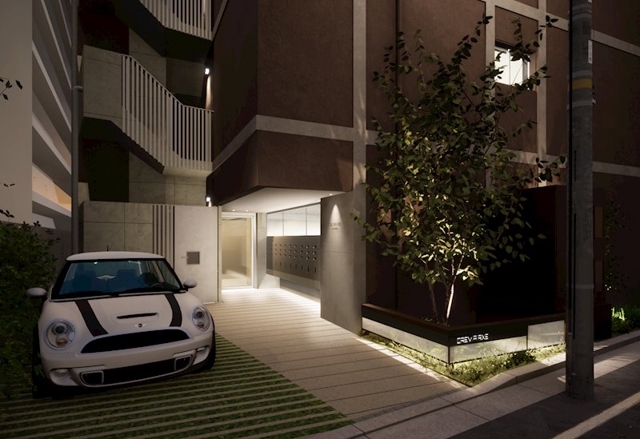 23/23 エントランス