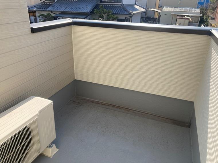 13/21 バルコニー