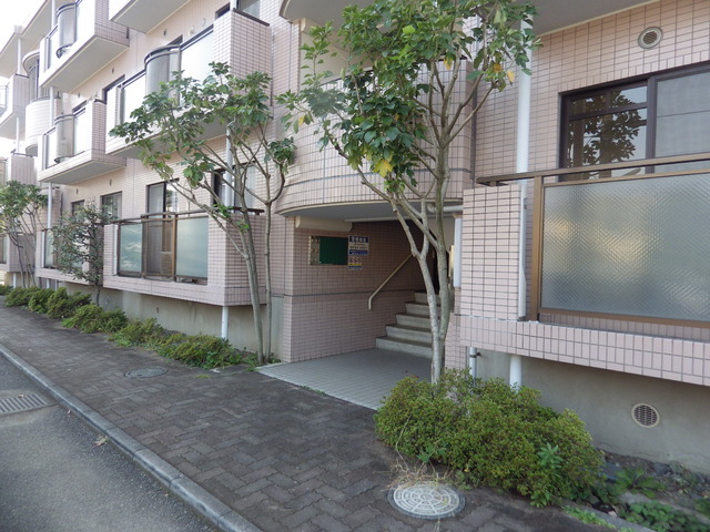 19/24 エントランス