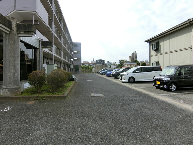 26/29 駐車場