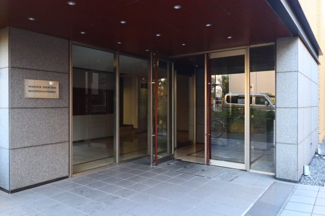 19/28 エントランス