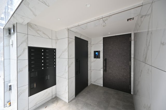 20/22 エントランス