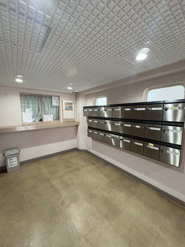 19/29 エントランス