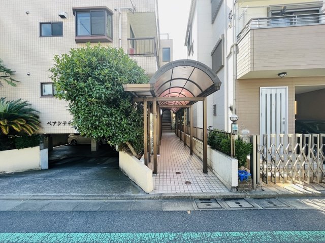 2/3 エントランス