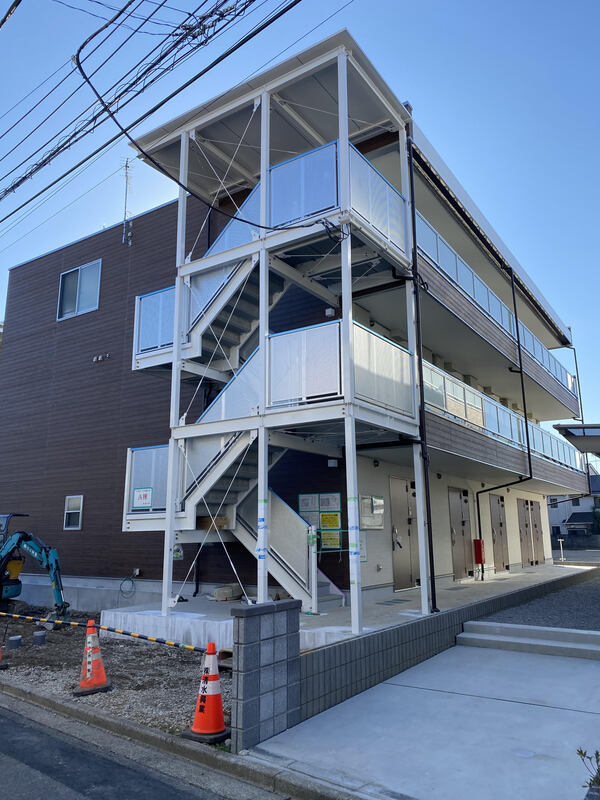 18/20 エントランス