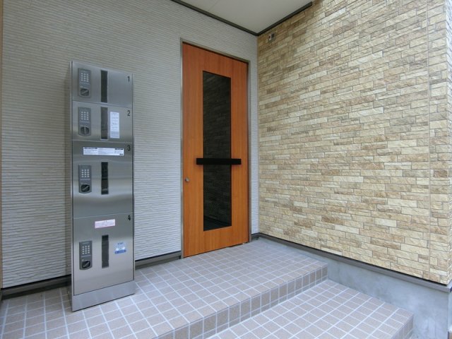 17/24 エントランス