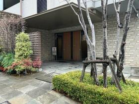 3/3 エントランス