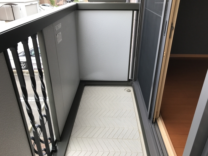 13/20 バルコニー