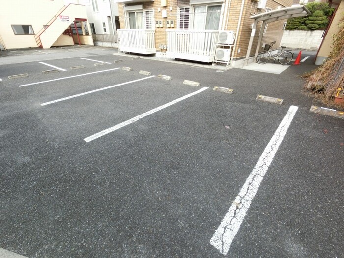 20/20 駐車場
