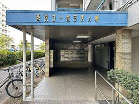 16/17 エントランス