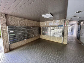 17/17 エントランス