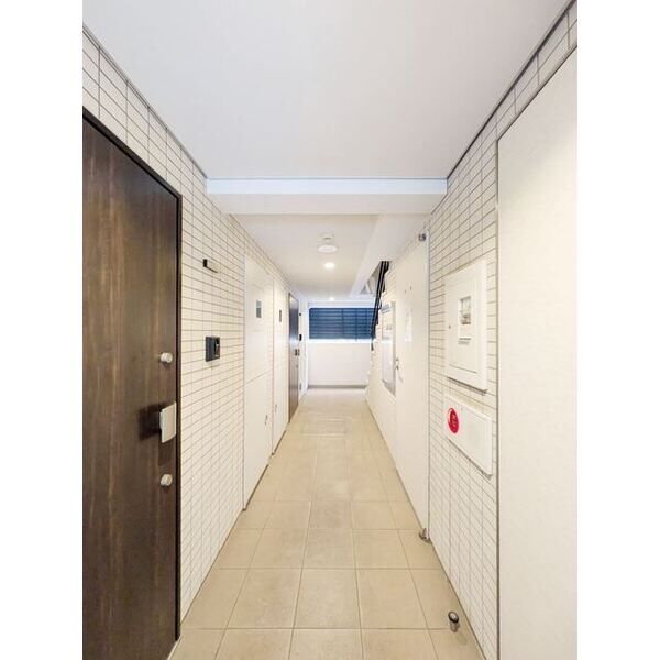 14/14 エントランス