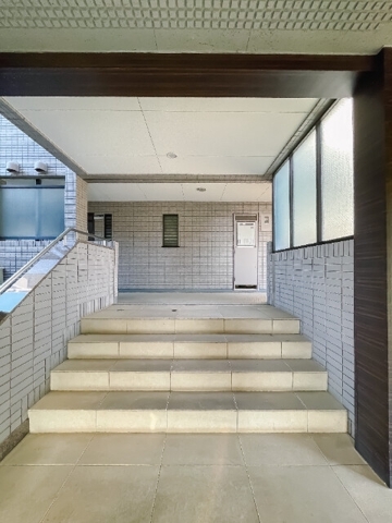 6/7 エントランス