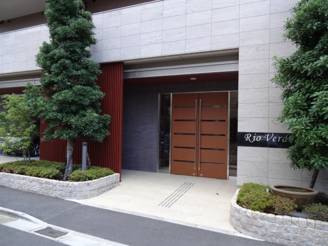 17/18 エントランス