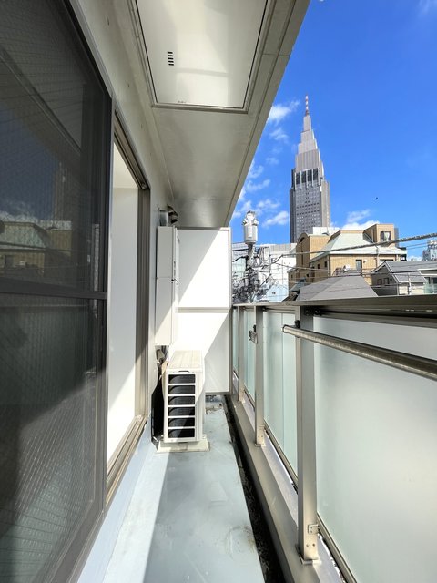 18/27 バルコニー