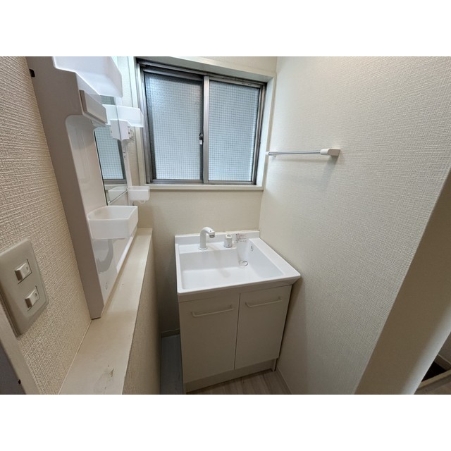 16/25 洗面