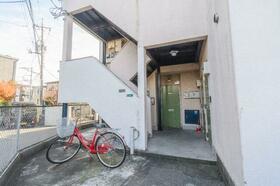 5/5 エントランス