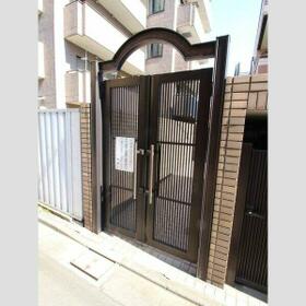 15/16 エントランス