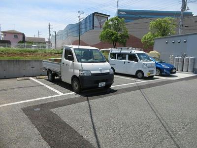 14/14 駐車場