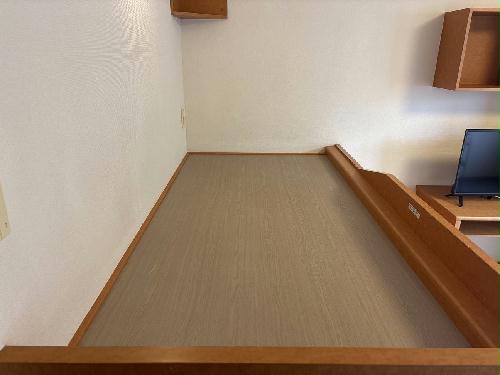 13/14 エントランス