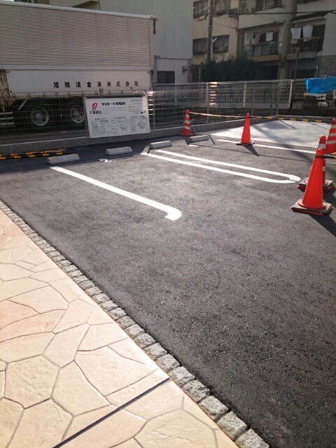 13/19 駐車場