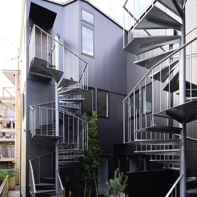 16/16 エントランス