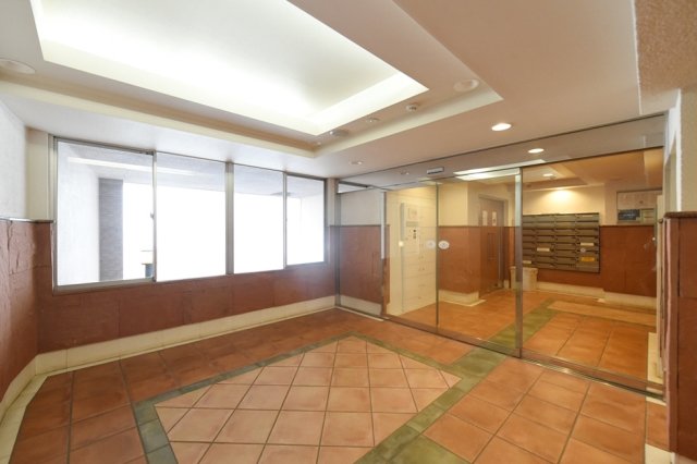 15/20 エントランス