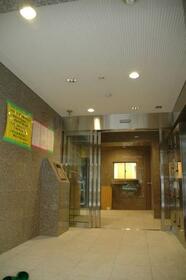 13/13 エントランス