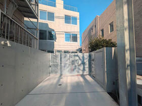 14/14 エントランス