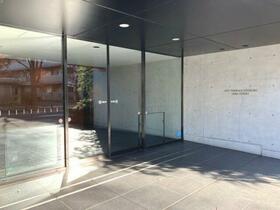 4/4 エントランス