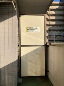 13/16 バルコニー