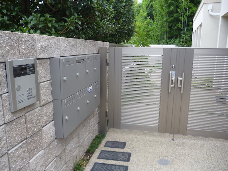 20/20 エントランス