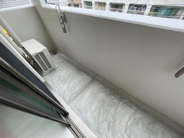 19/30 バルコニー