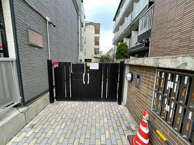 13/24 エントランス