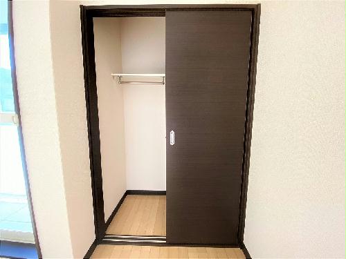 13/14 エントランス