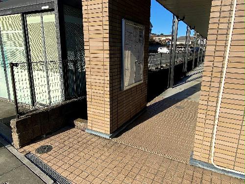 14/14 駐車場