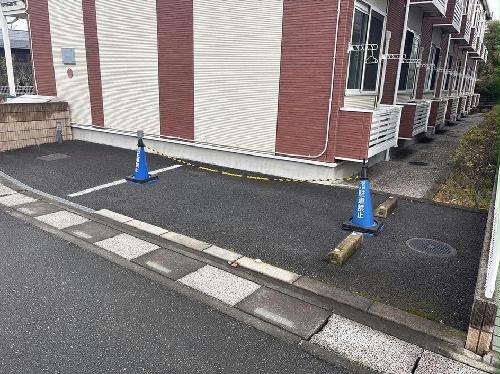 14/14 駐車場
