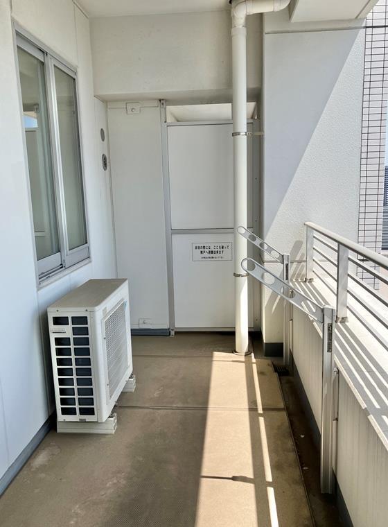 14/16 バルコニー