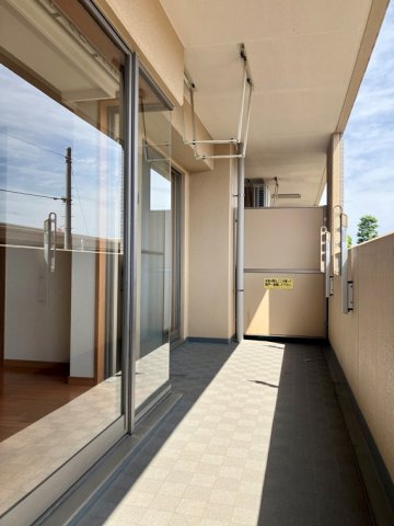 13/18 バルコニー