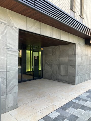 3/3 エントランス