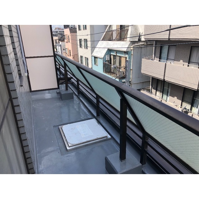 20/30 バルコニー