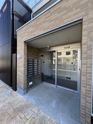 17/18 エントランス