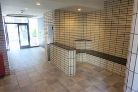 14/16 エントランス