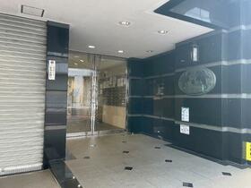 2/3 エントランス