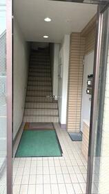 16/16 エントランス